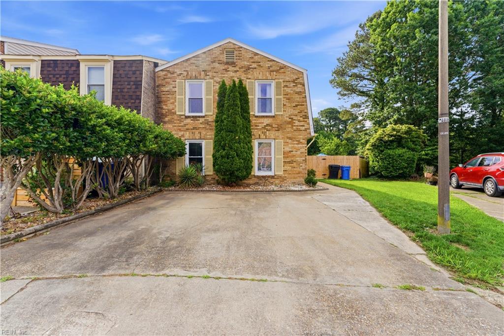 406 Cadbury CIR