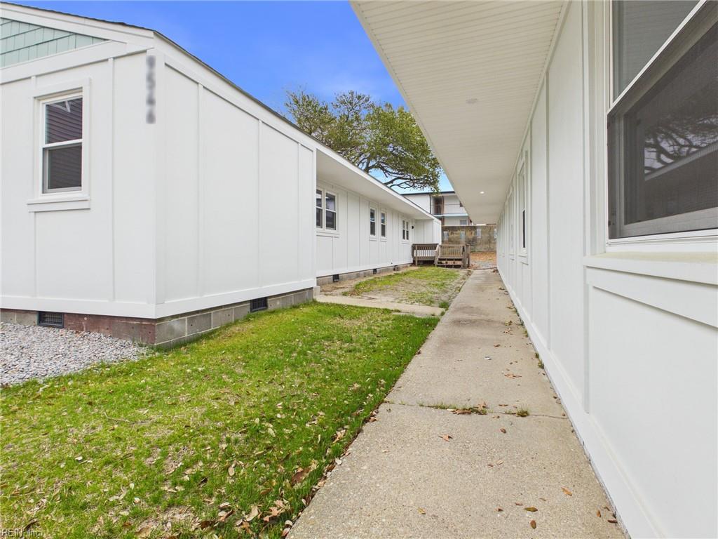 9544 20th Bay & 9546 20th Bay ST