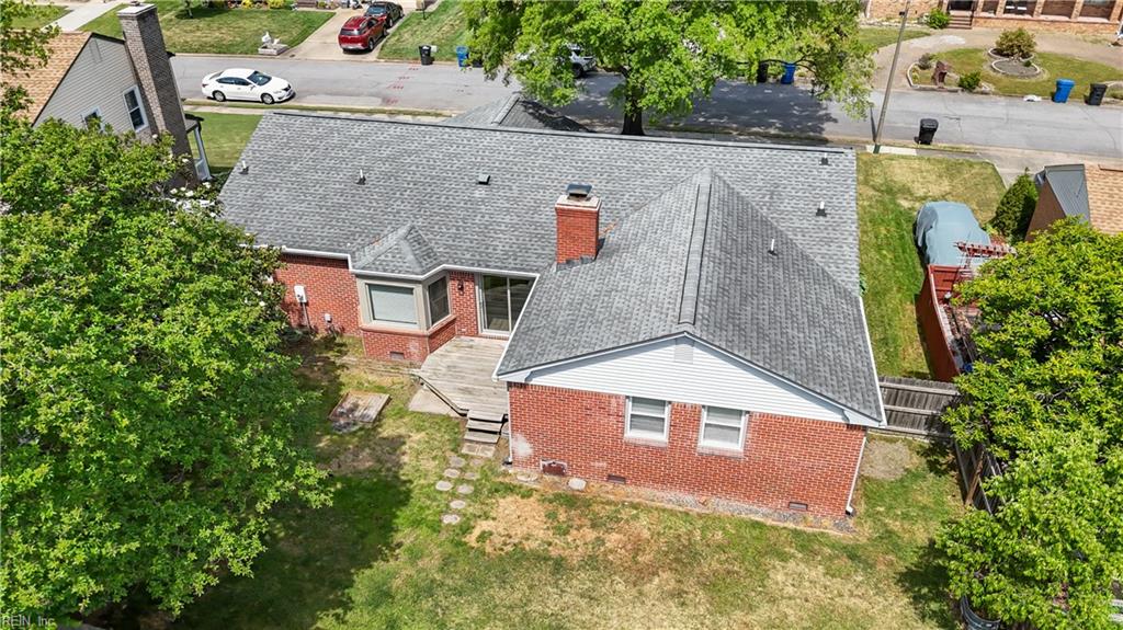 5404 Peggy CIR