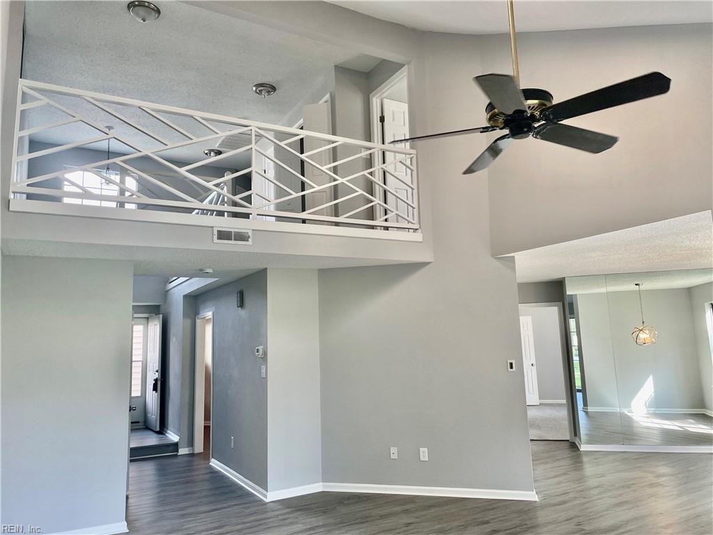 4919 Cypress Point CIR