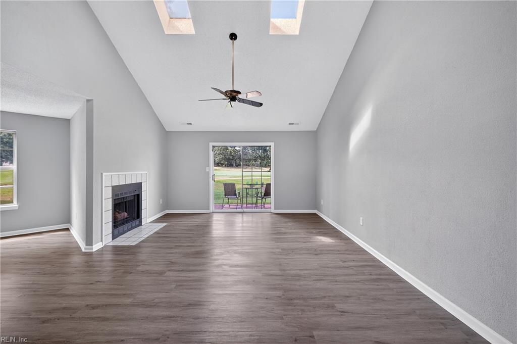 4919 Cypress Point CIR