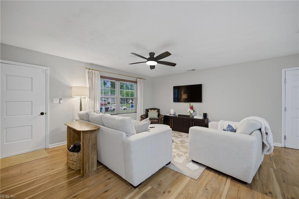 4908 Pimlico CIR