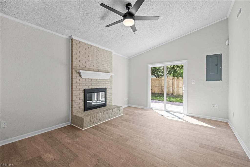 980 Wildflower CT