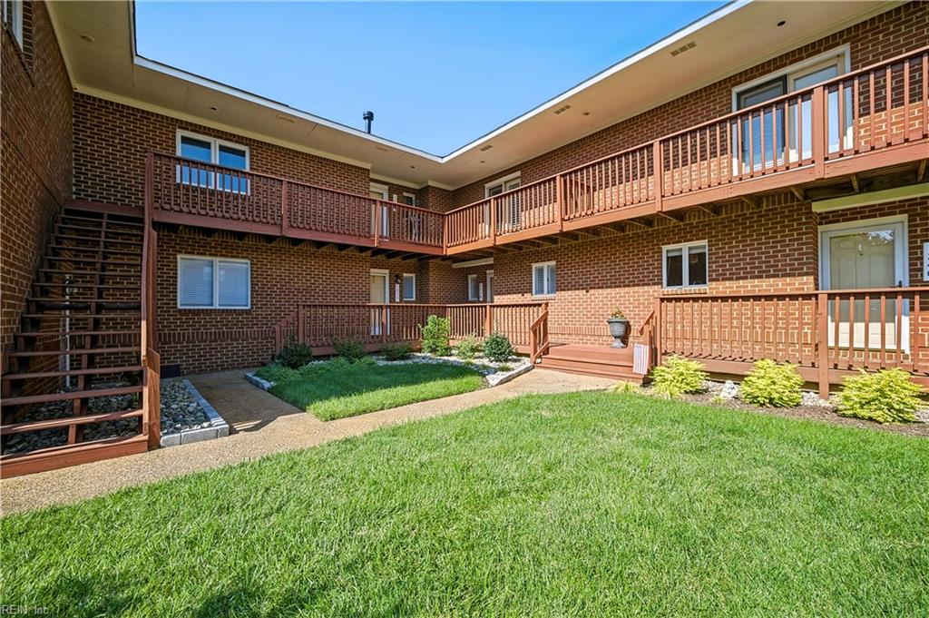 1238 Foursome LN