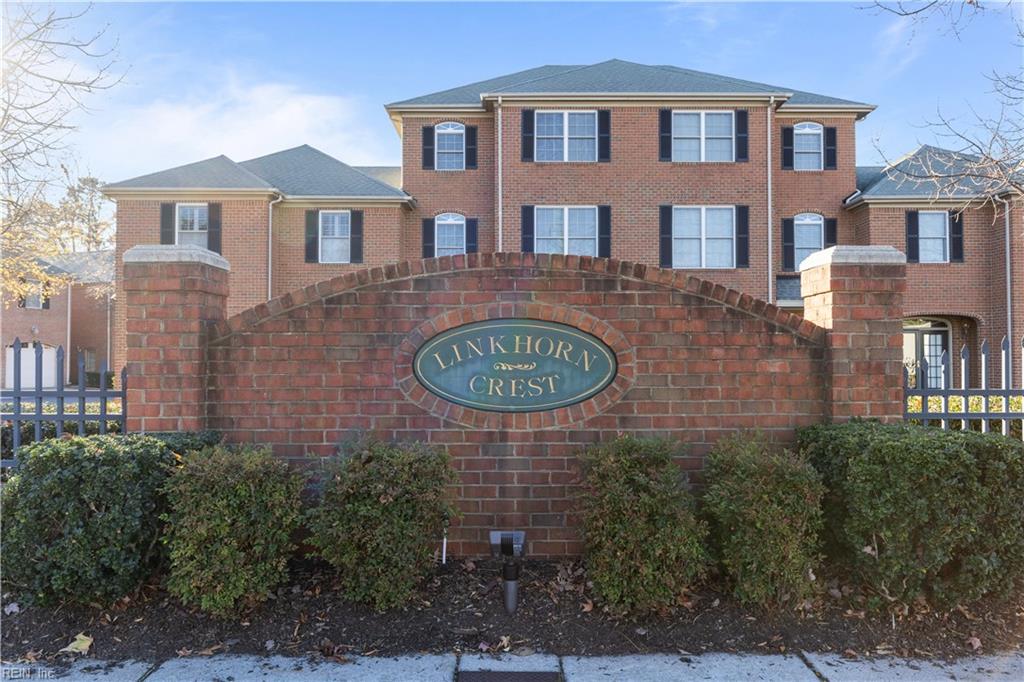 1017 Draketail Ln LN