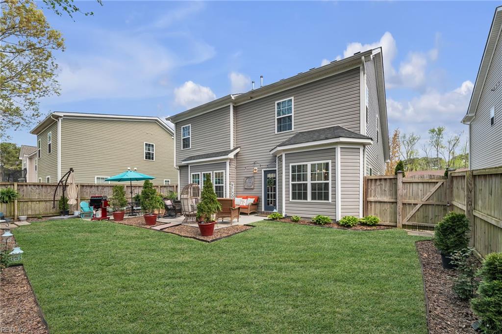 1745 Vinedresser WAY