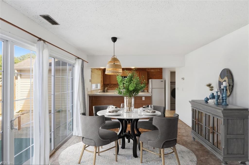 5207 Calico CT
