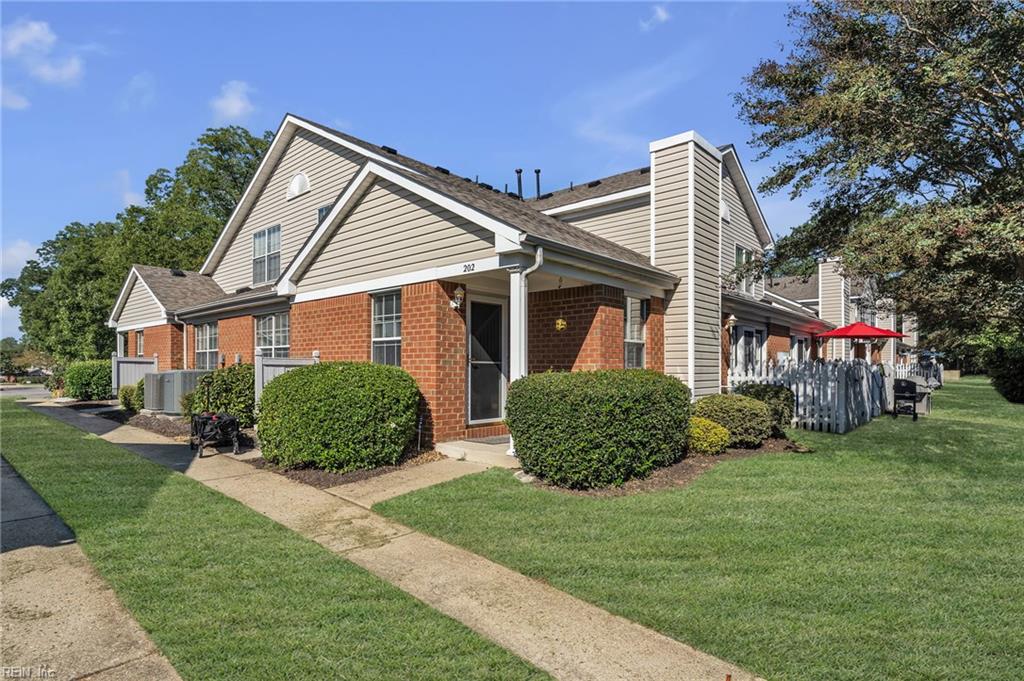 202 Westgate CIR
