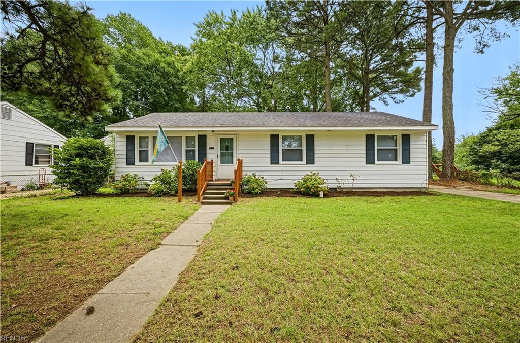 3421 W Weaver RD