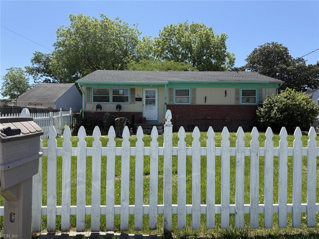 22 Kemper AVE