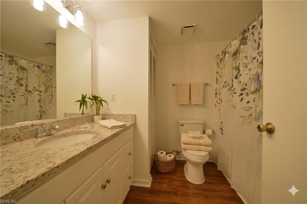 3 Davenport CT