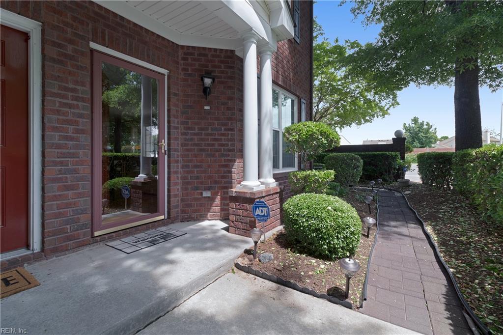 2128 Tarleton Oaks DR