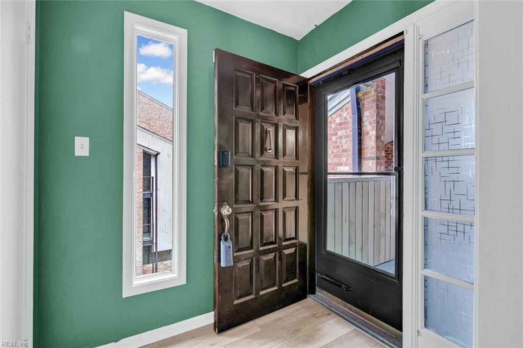 376 Merrimac TRL 124