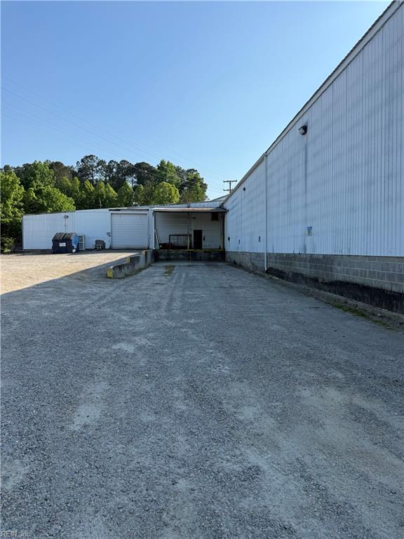 546 Railroad AVE