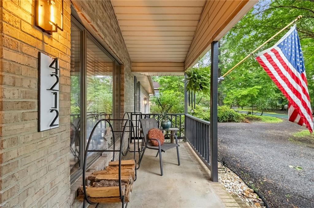 4212 Lakeview PW