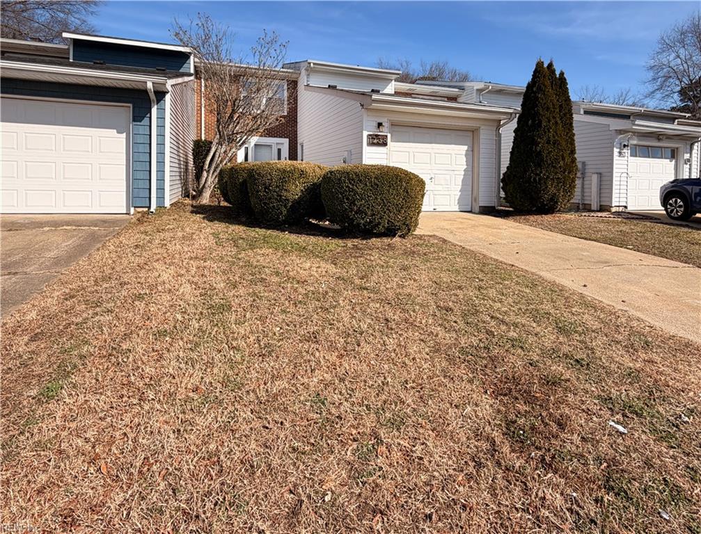 1238 Captain Adams CT