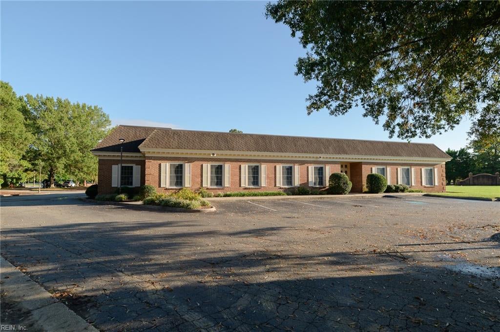 401 Oyster Point RD