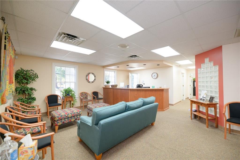 401 Oyster Point RD