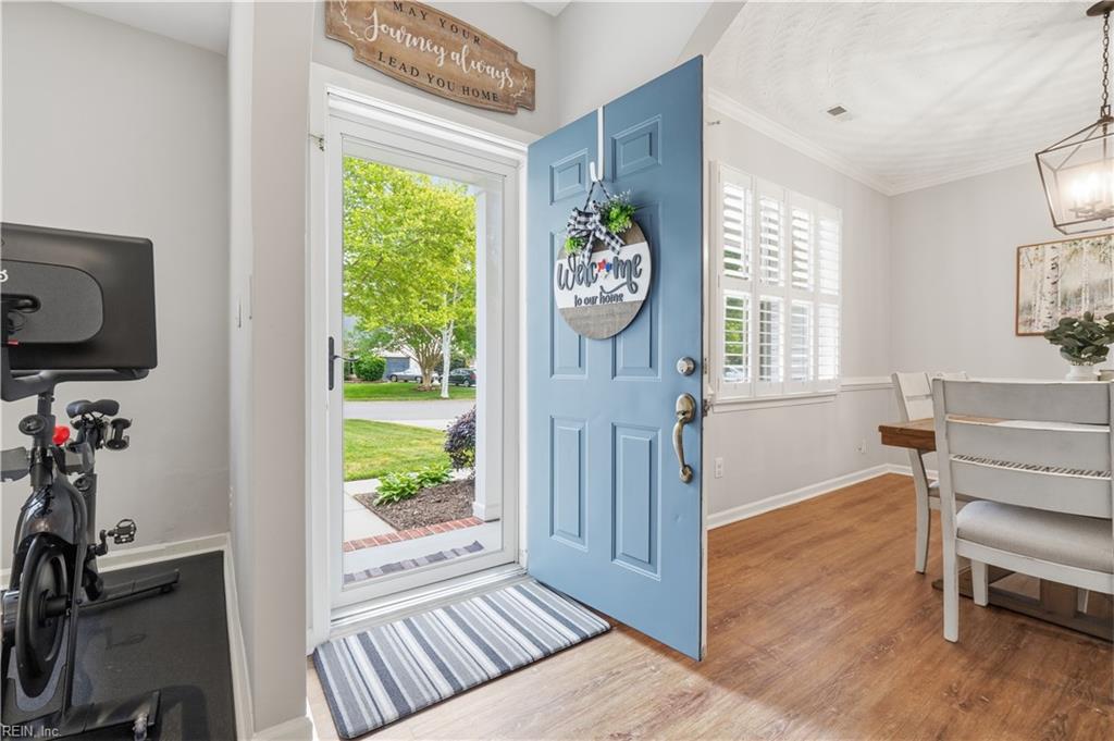2713 Livingston LOOP