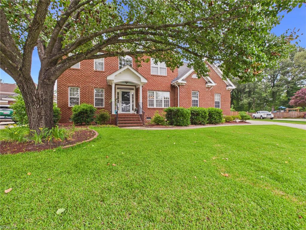 804 Chris CT
