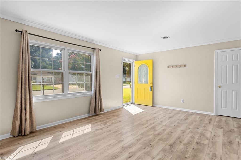 3604 Starlighter DR