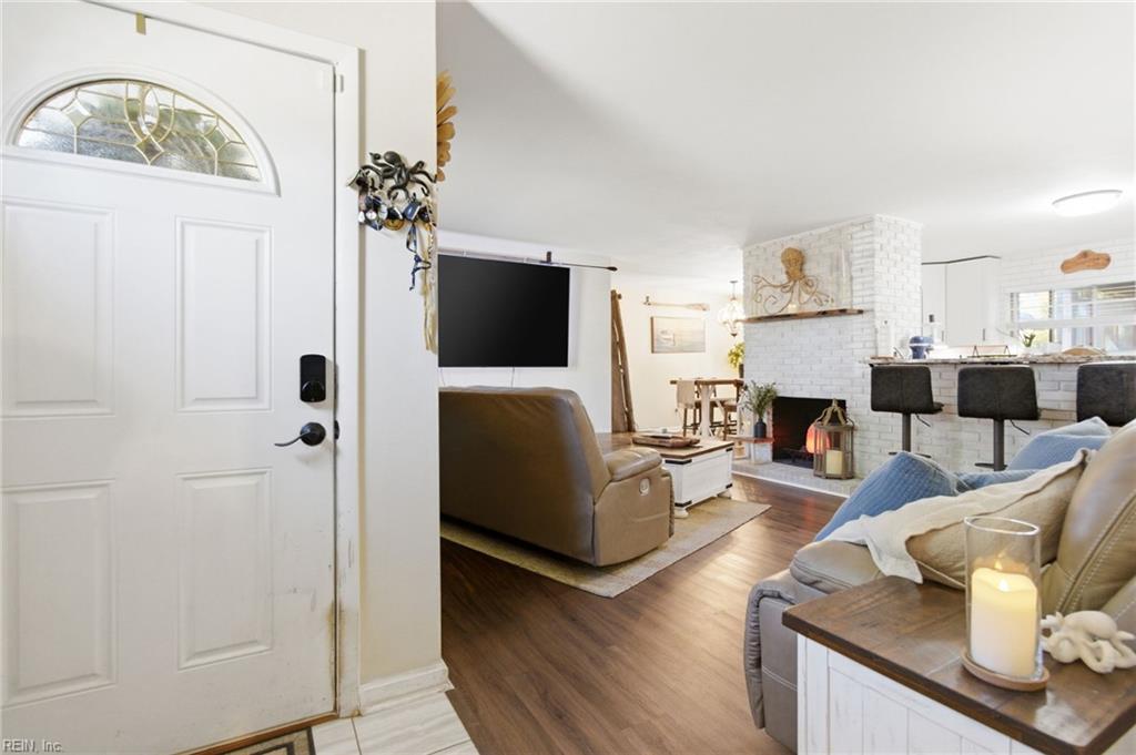 221 Upperville RD
