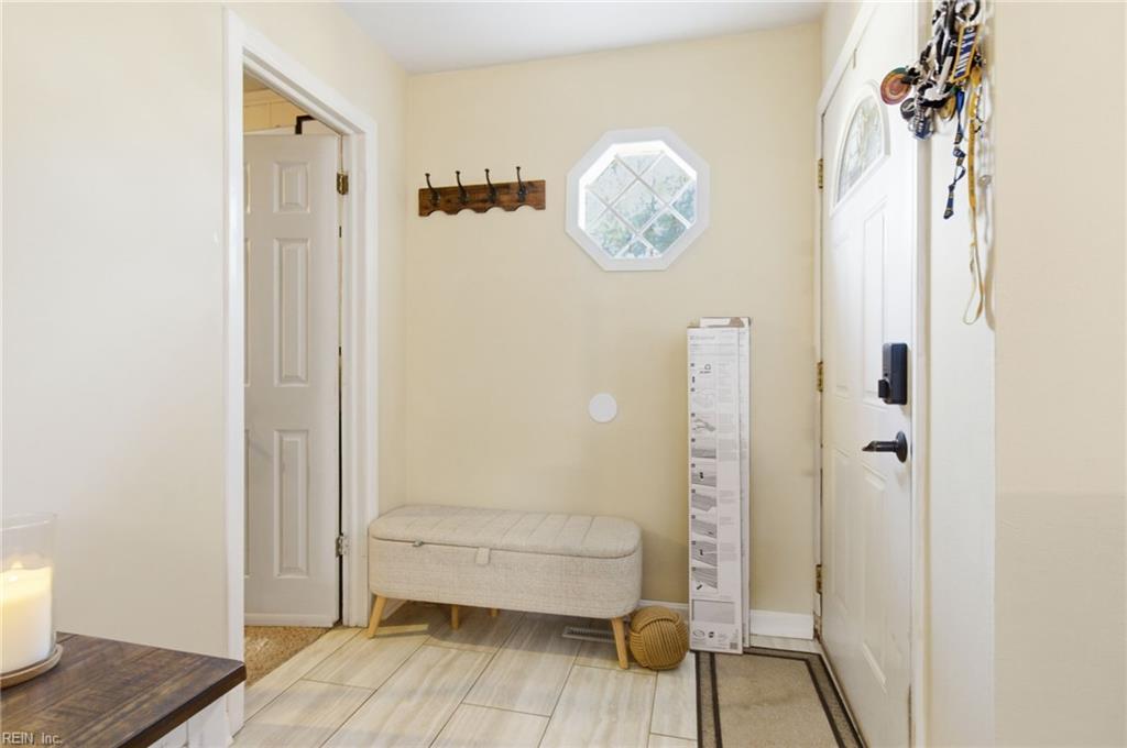 221 Upperville RD