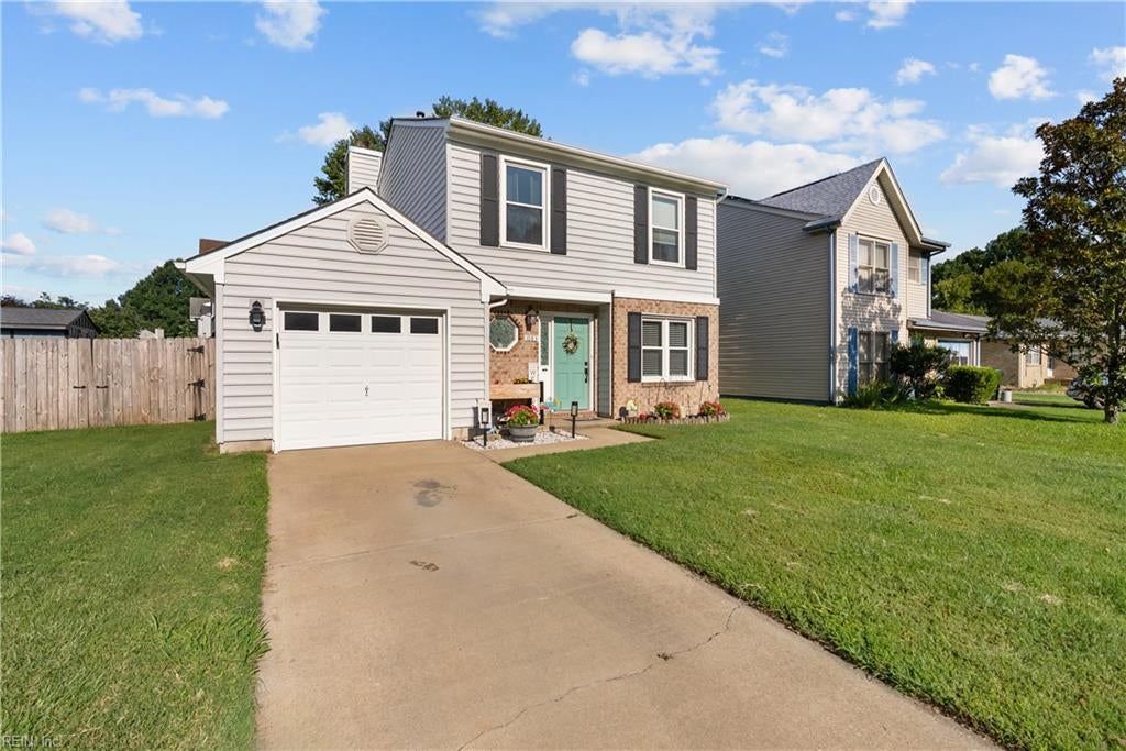 1083 Thompkins LN