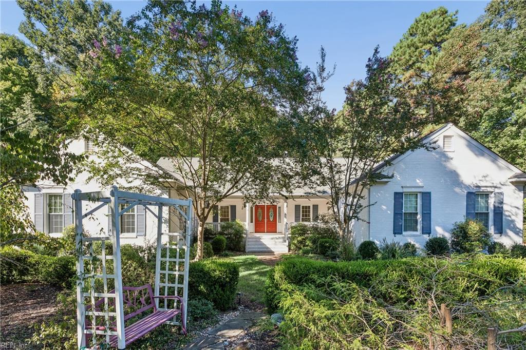 111 Montrose