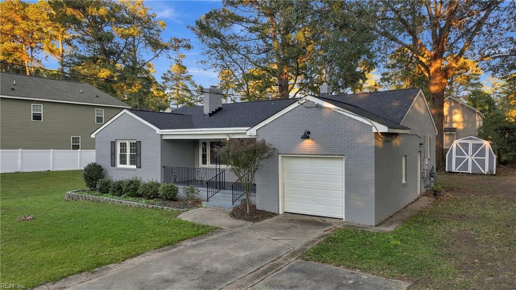 102 Thalia RD