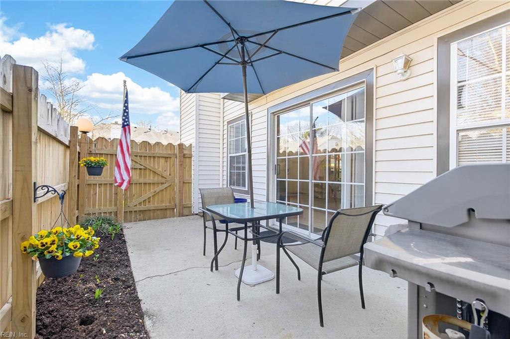 4848 Shallowford CIR