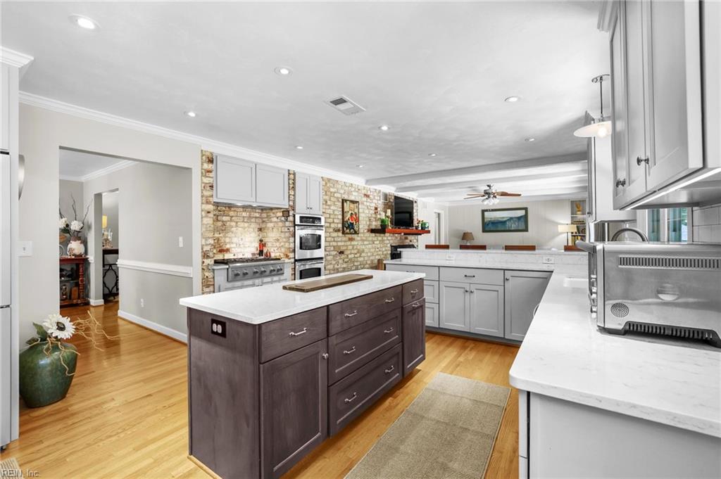 616 Lynn Shores DR
