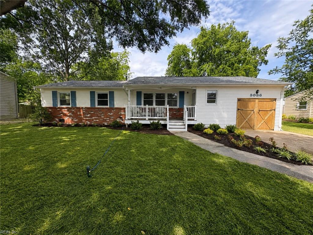 3036 Coach House LN