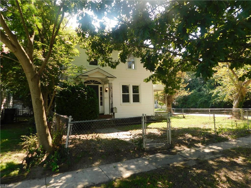 401 Forrest AVE