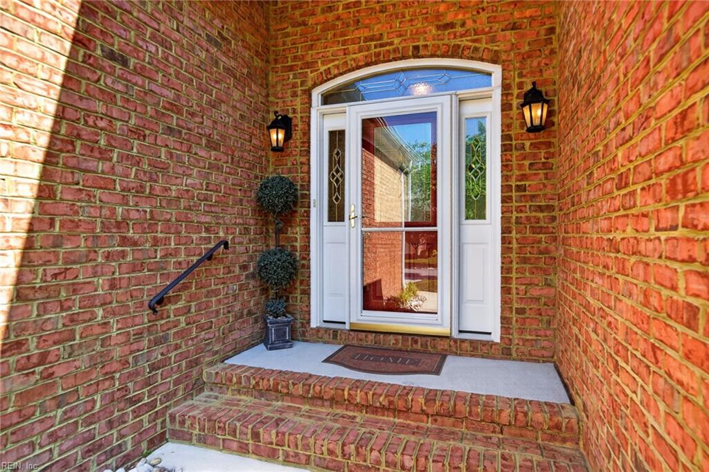 2708 Longworth CT