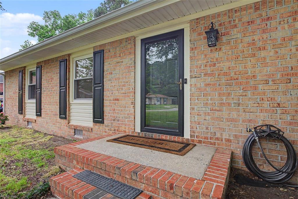 4925 Vico DR