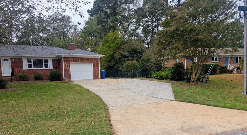 2348 Great Neck CIR