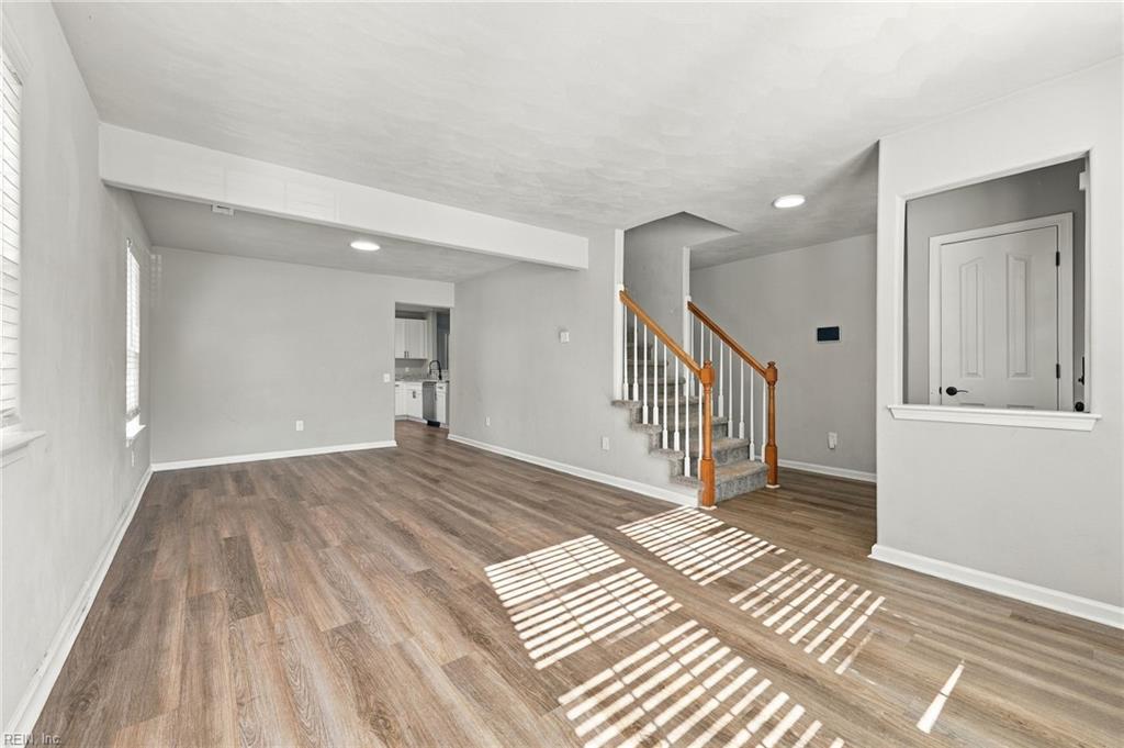 155 Stoney Ridge AVE