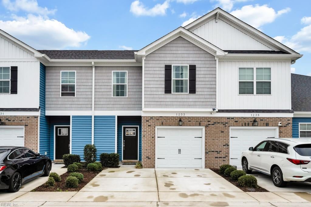 1233 Parkley DR