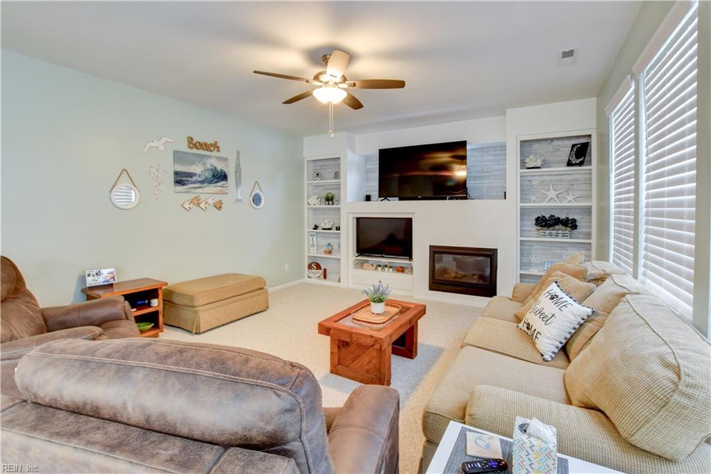 1307 Riverton WAY