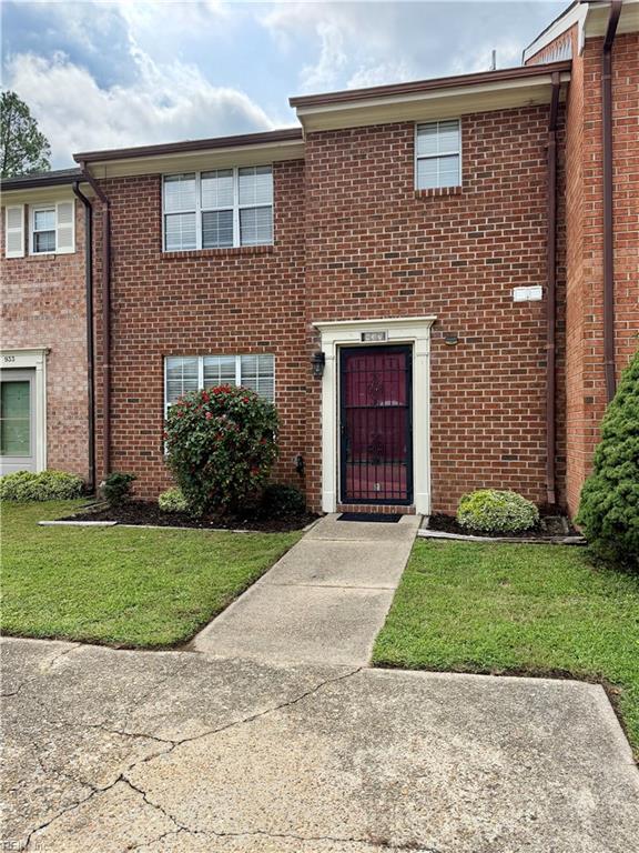 937 Welch CIR