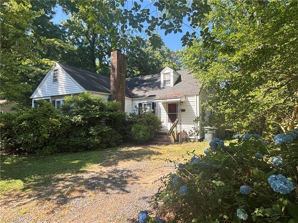 6101 Roanoke AVE