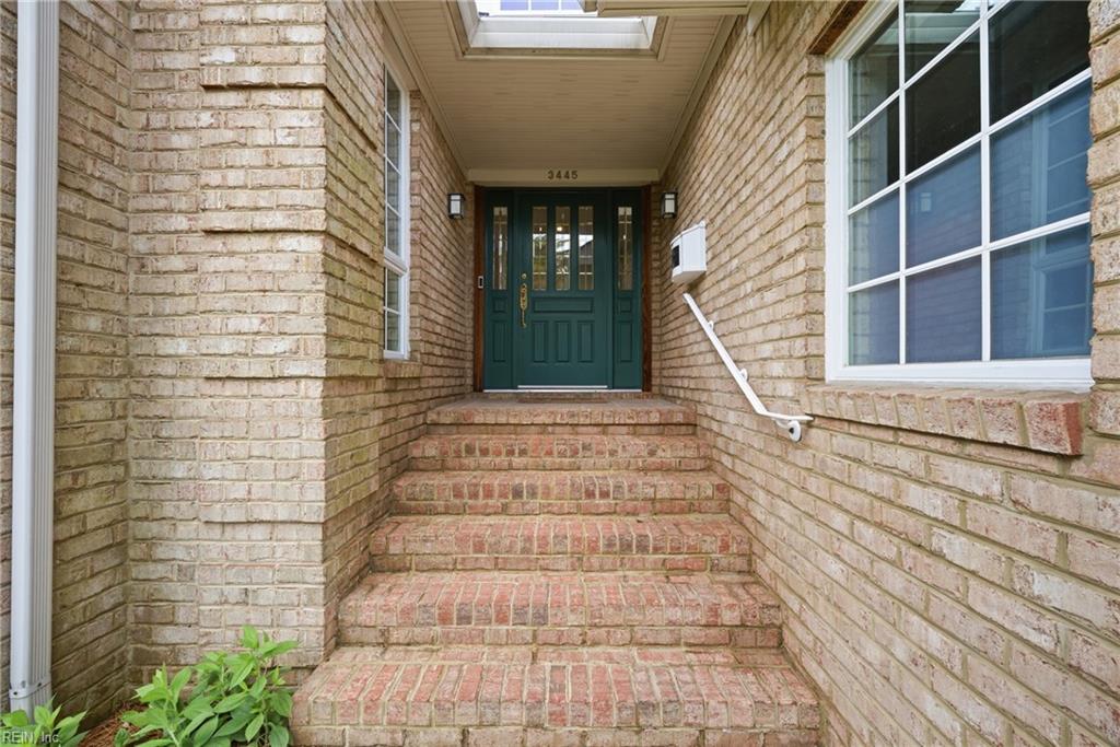 3445 S Crestline DR