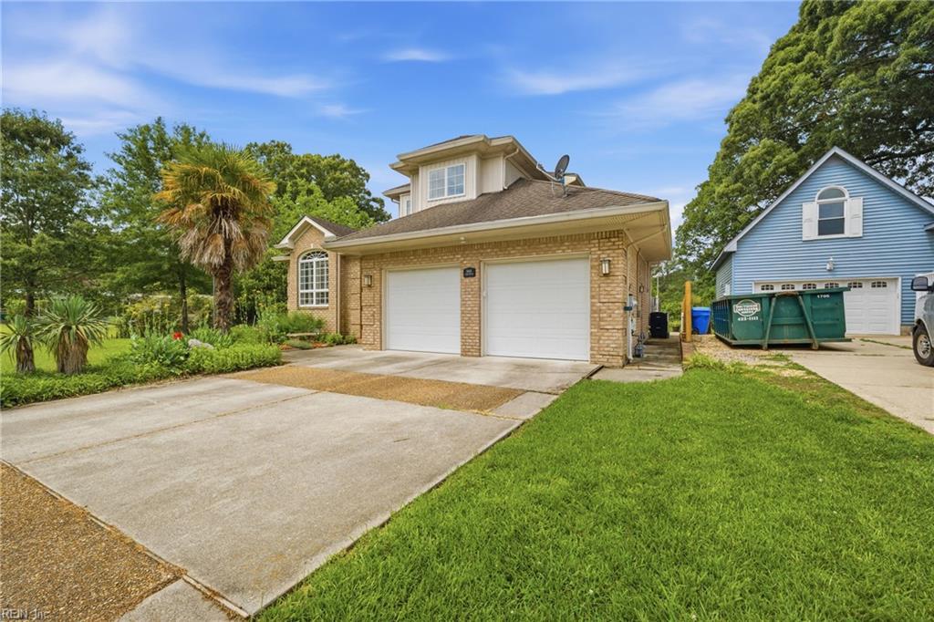 3445 S Crestline DR