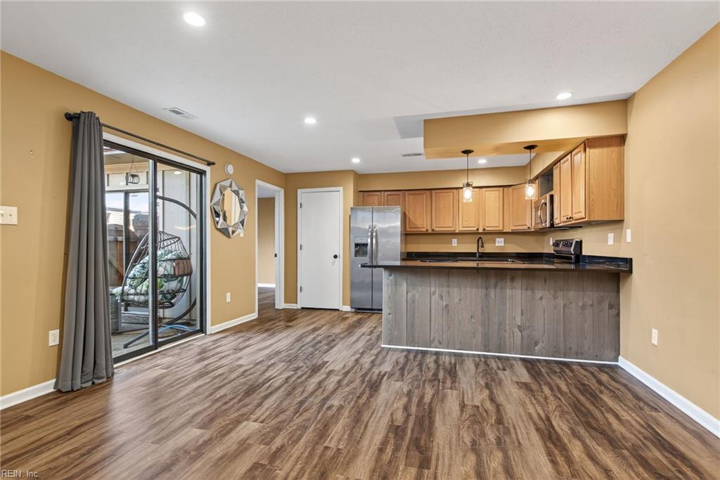 1132 Ocean Pebbles WAY