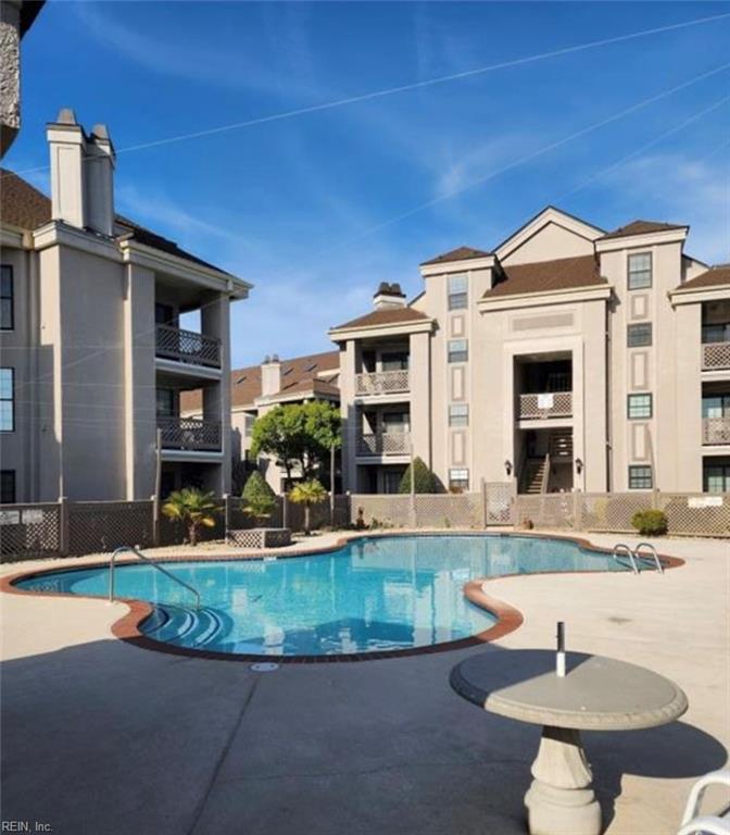 405 Harbour Point PT #305