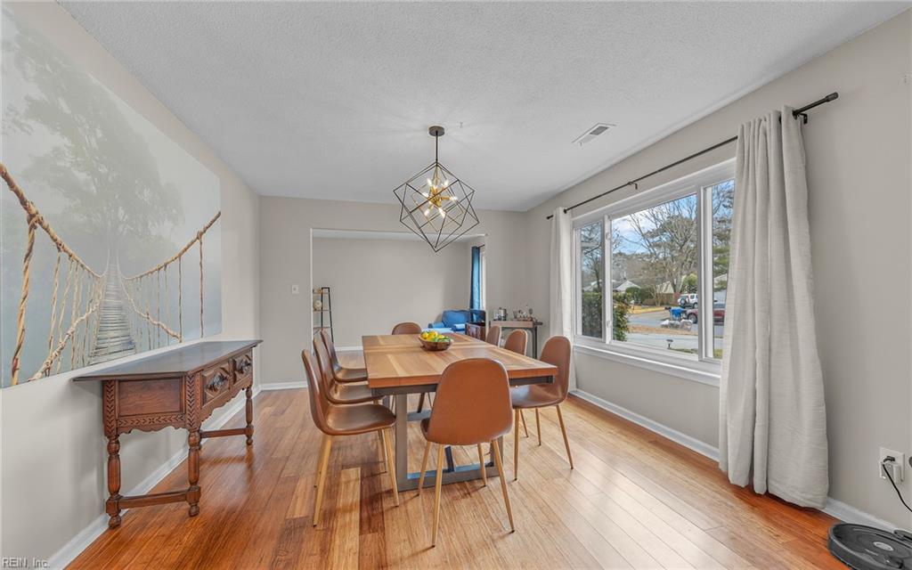 545 Prince Of Wales DR