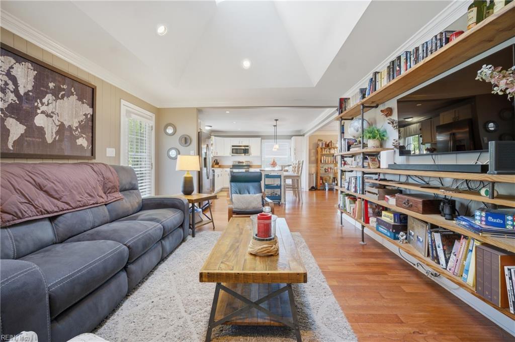 900 Princess Anne RD