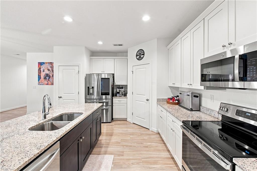 2556 Fieldsway DR