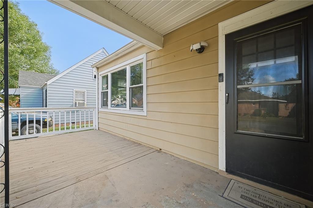 1112 Orville AVE
